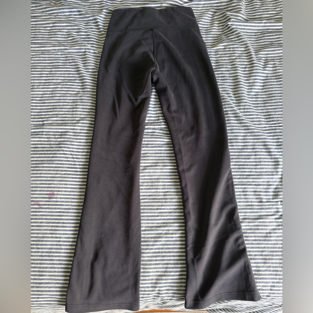 Lululemon pants (with zipper flare) size 6